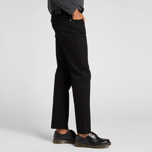 Lee® Brooklyn Straight in Clean Black (L452HFAE)