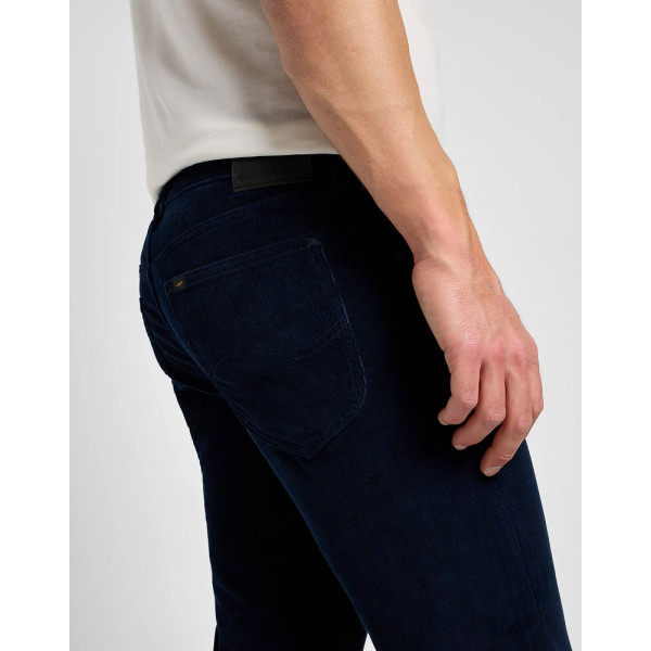 Lee® Daren Zip Fly in Rivet Navy (112355815)