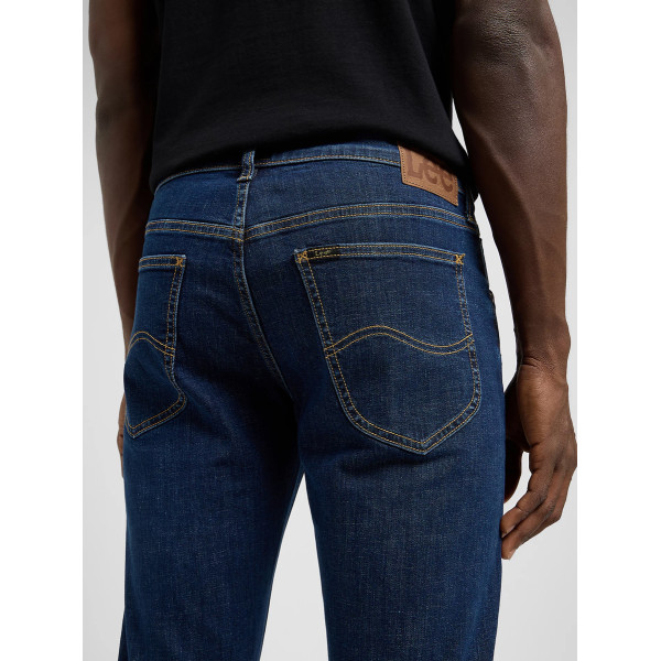Lee® Daren Zip Fly Low Stretch in Dark Ocean (112370642)
