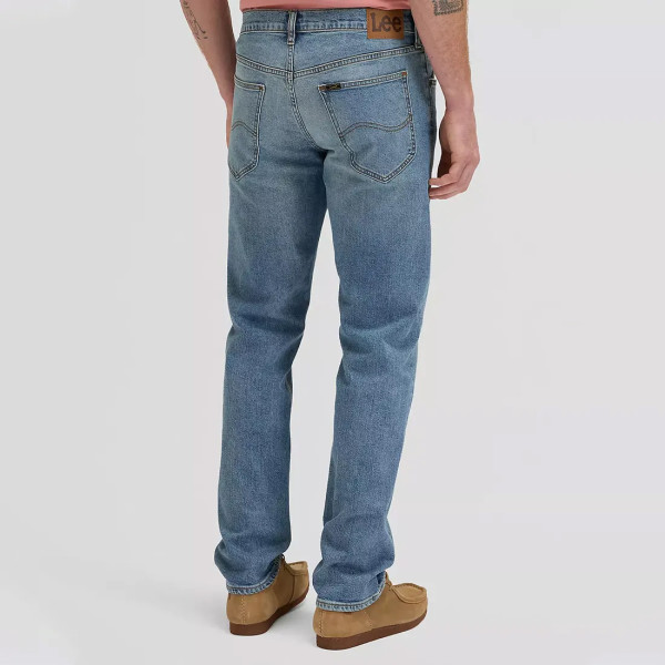 Lee® Daren Zip Fly Low Stretch Regular Jean in Flint (112377687)