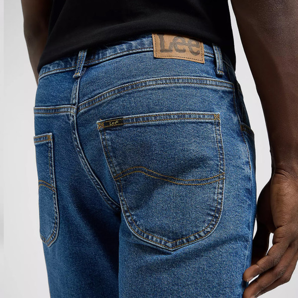 Lee® Brooklyn Straight Jean in Belmont (112371202)