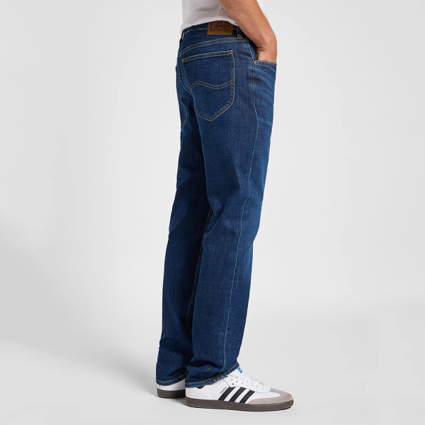 Lee® Daren Zip Fly Low Stretch in Stoney (112363960)